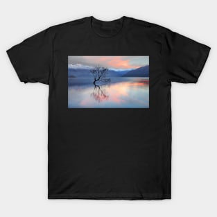 Pink Sky at Lake Wanaka T-Shirt